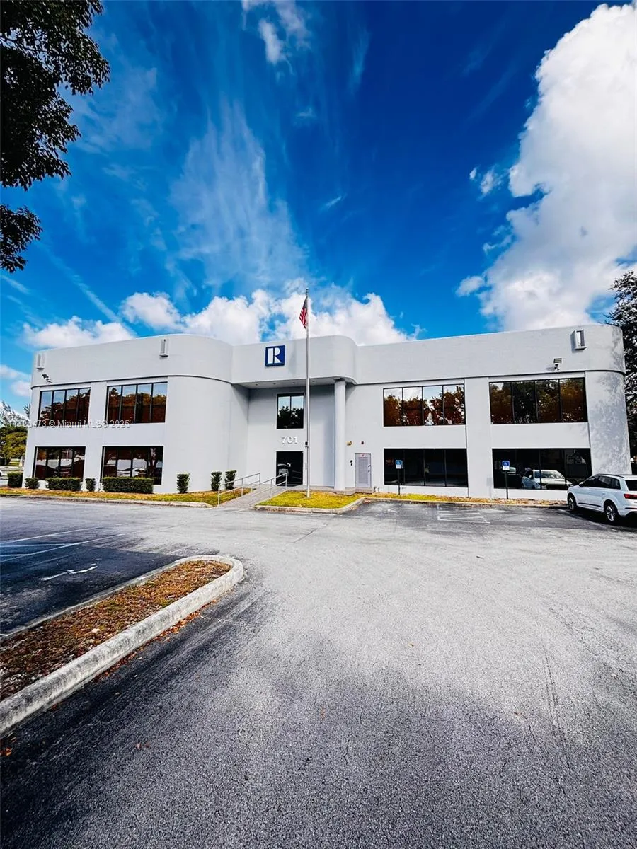 701 Promenade Dr suite 250, Pembroke Pines FL 33026