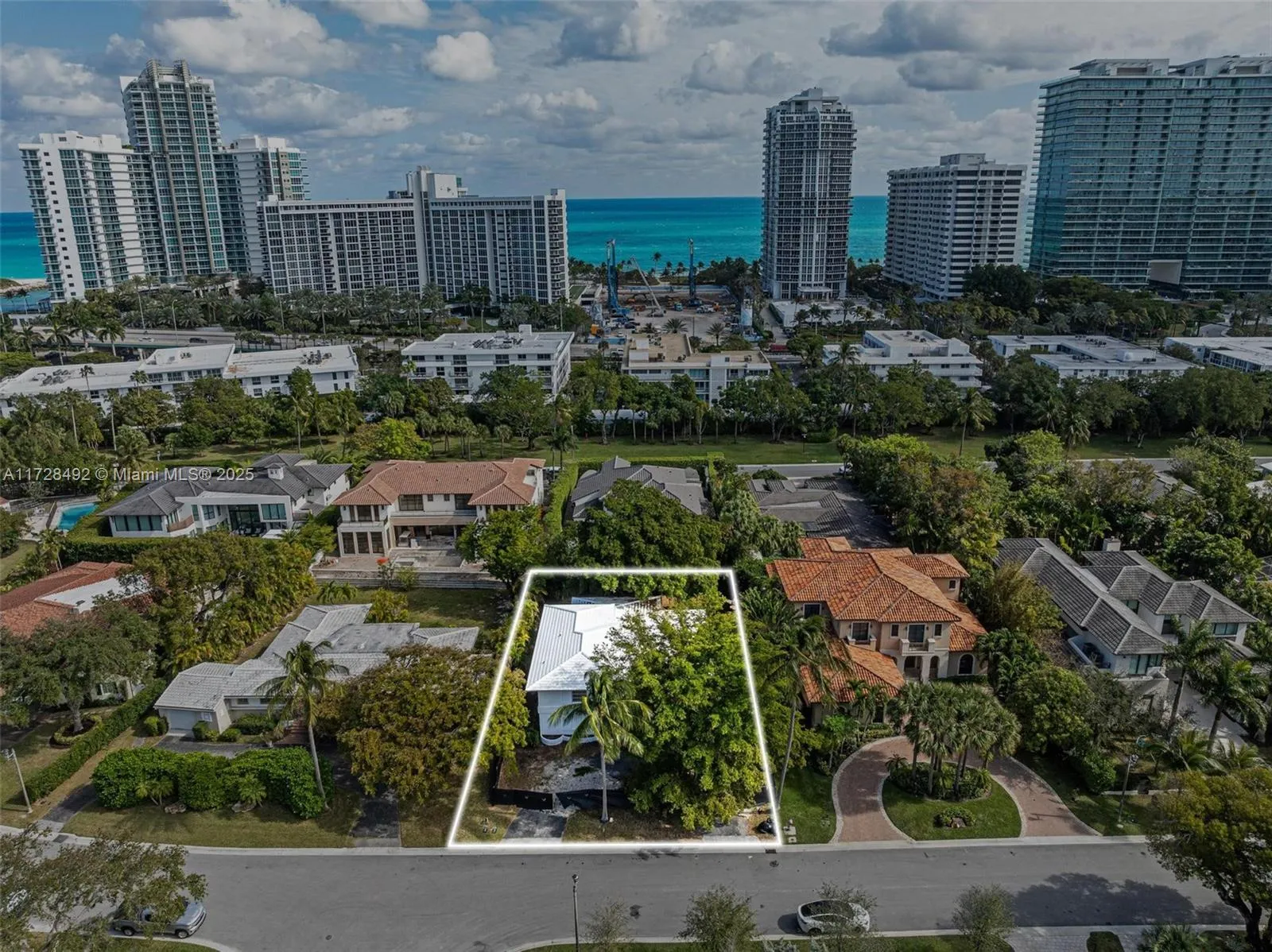 4 bedroom 3 bath for sale at 253 Bal Cross Dr, Bal Harbour FL 33154