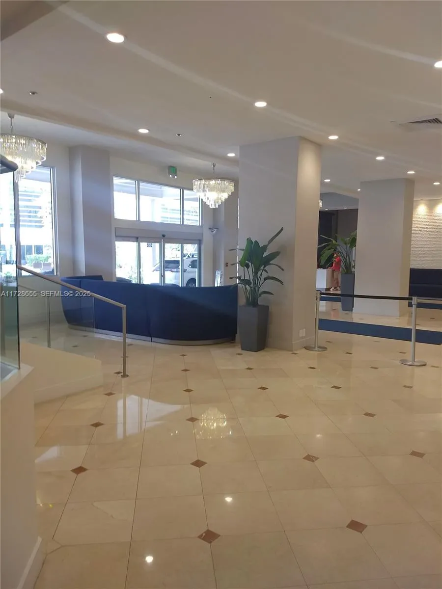 100 Lincoln Rd # 1206, Miami Beach FL 33139