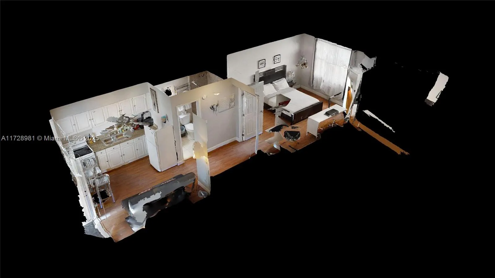 1 bedroom 1 bath for sale at 713 Collins Ave # 33, Miami Beach FL 33139