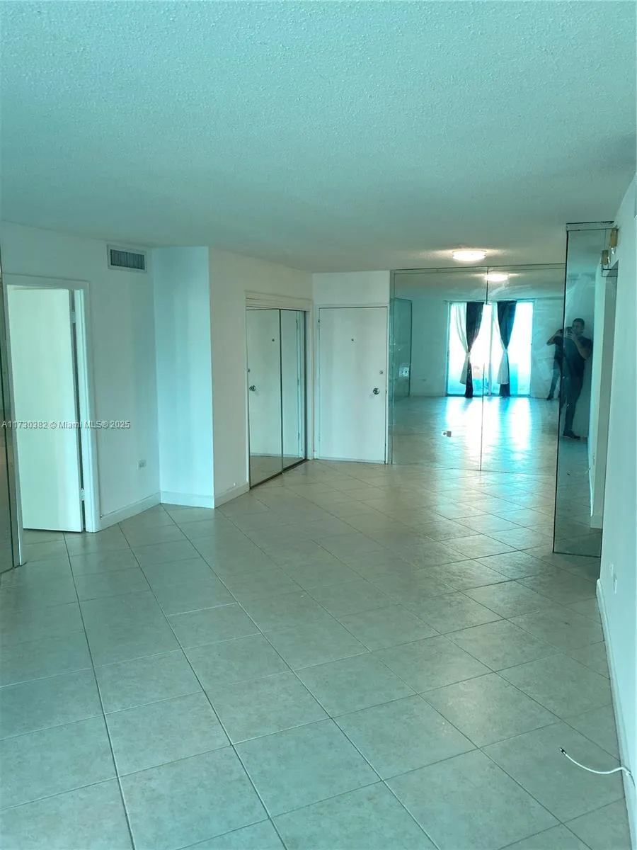 5555 Collins Ave # 6T, Miami Beach FL 33140