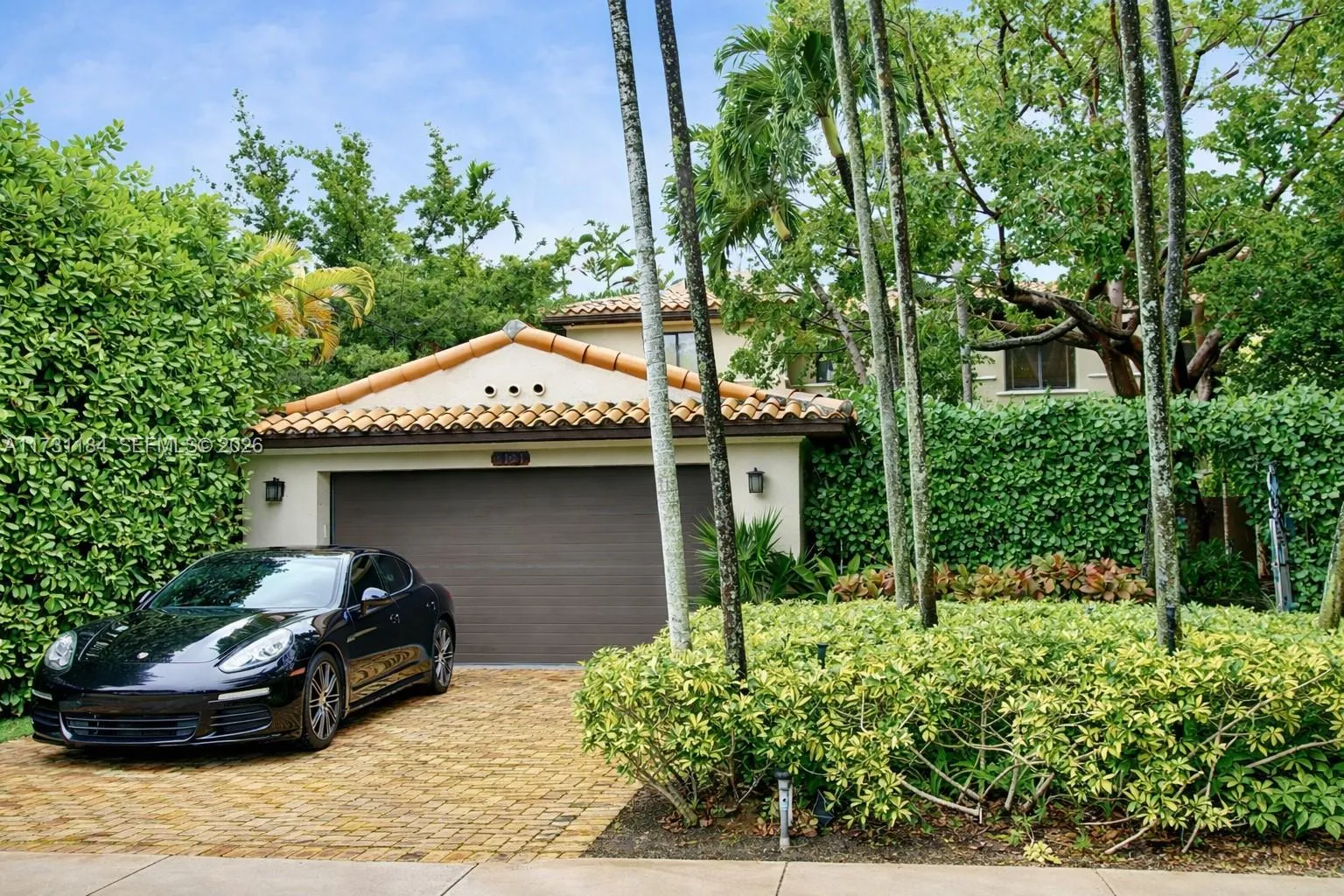 6121 La Gorce Dr, Miami Beach FL 33140