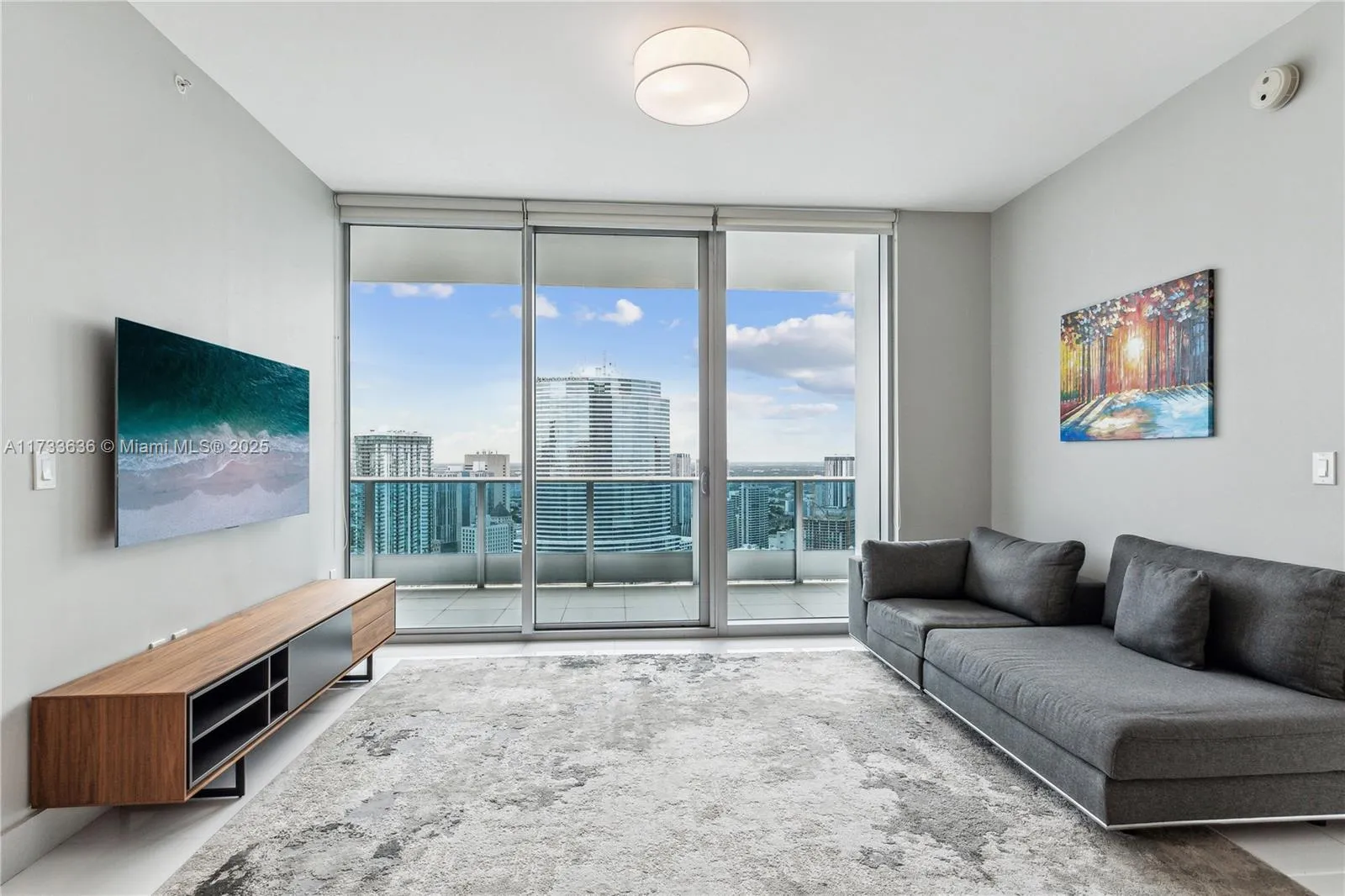 2 bedroom 2 bath for sale at 200 Biscayne Boulevard Way # 4912, Miami FL 33131