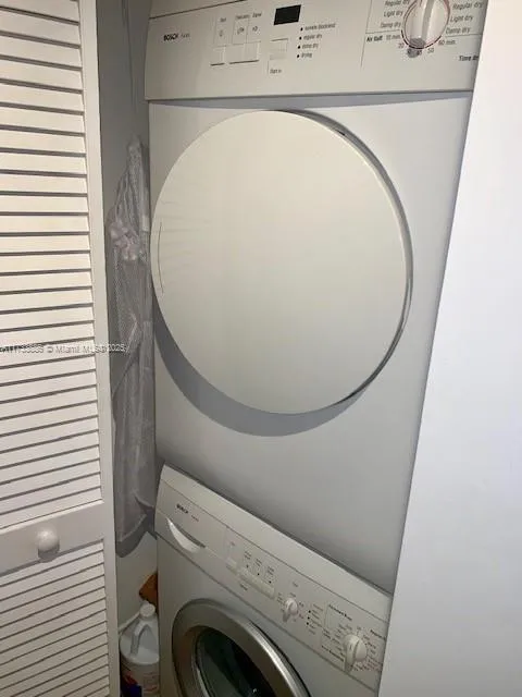 1330 Drexel Ave # 205, Miami Beach FL 33139