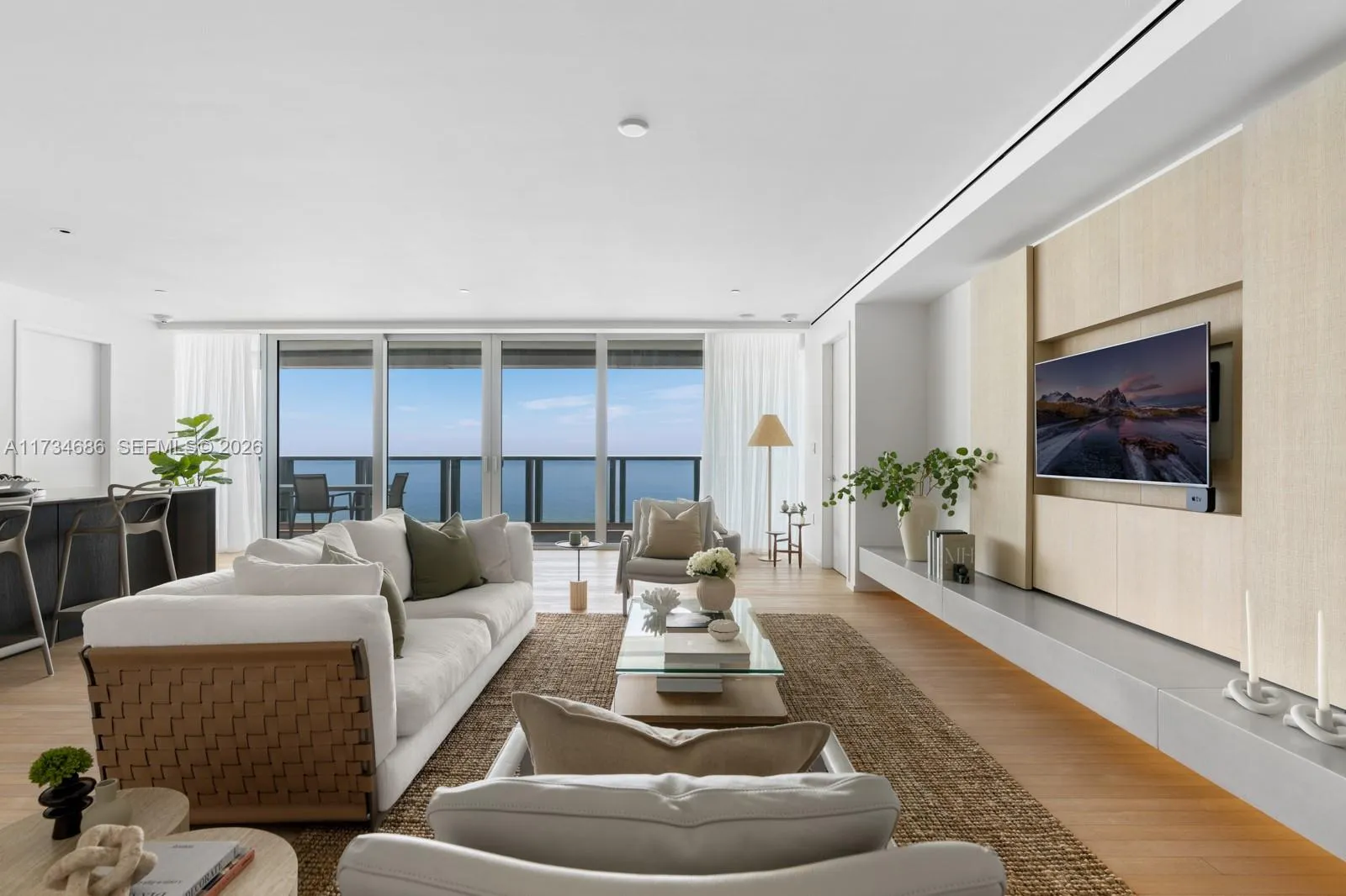 3 bedroom 3 bath for sale at 2901 Collins Ave # 1001, Miami Beach FL 33140