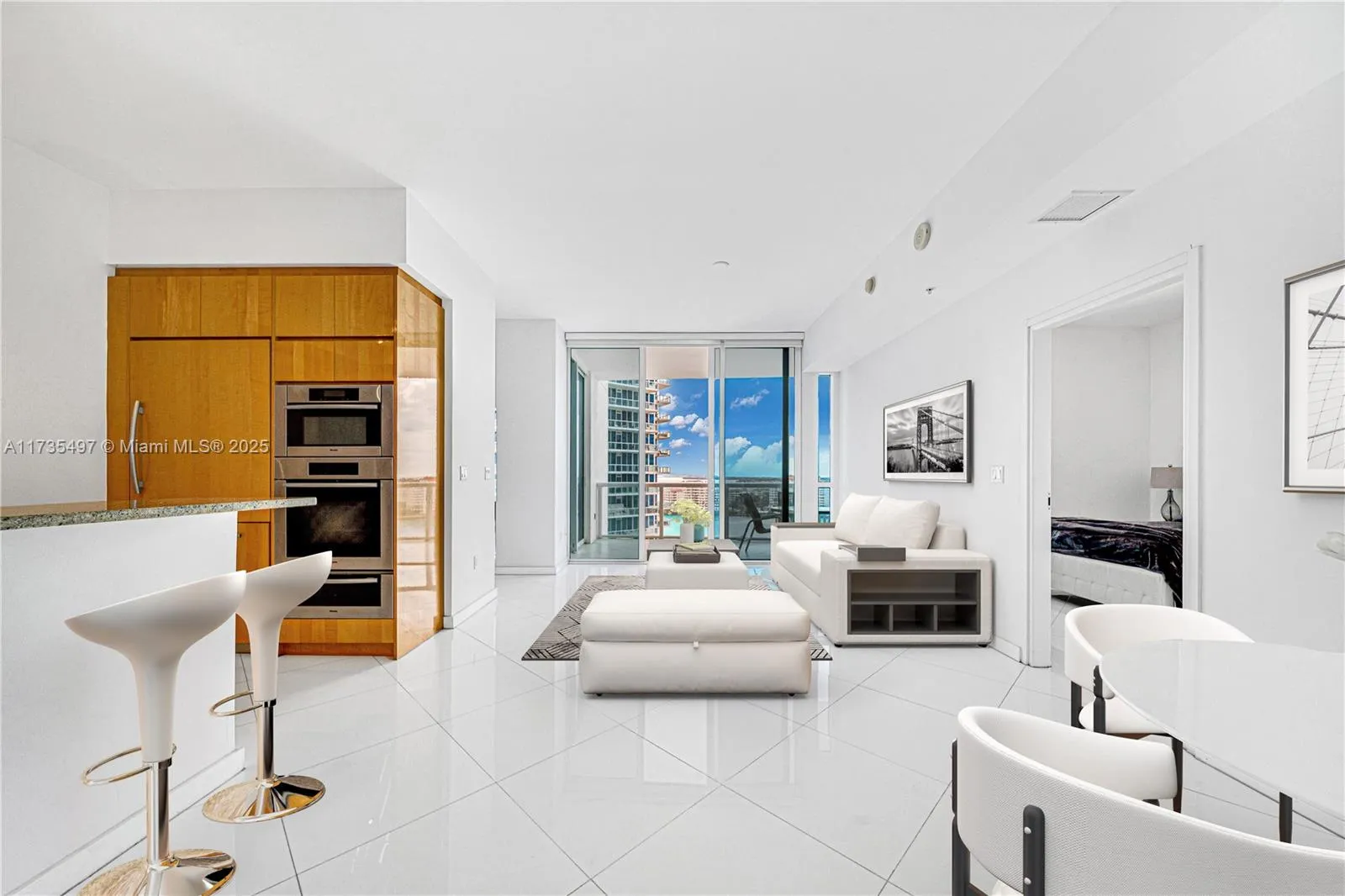 50 S Pointe Dr # 1704, Miami Beach FL 33139