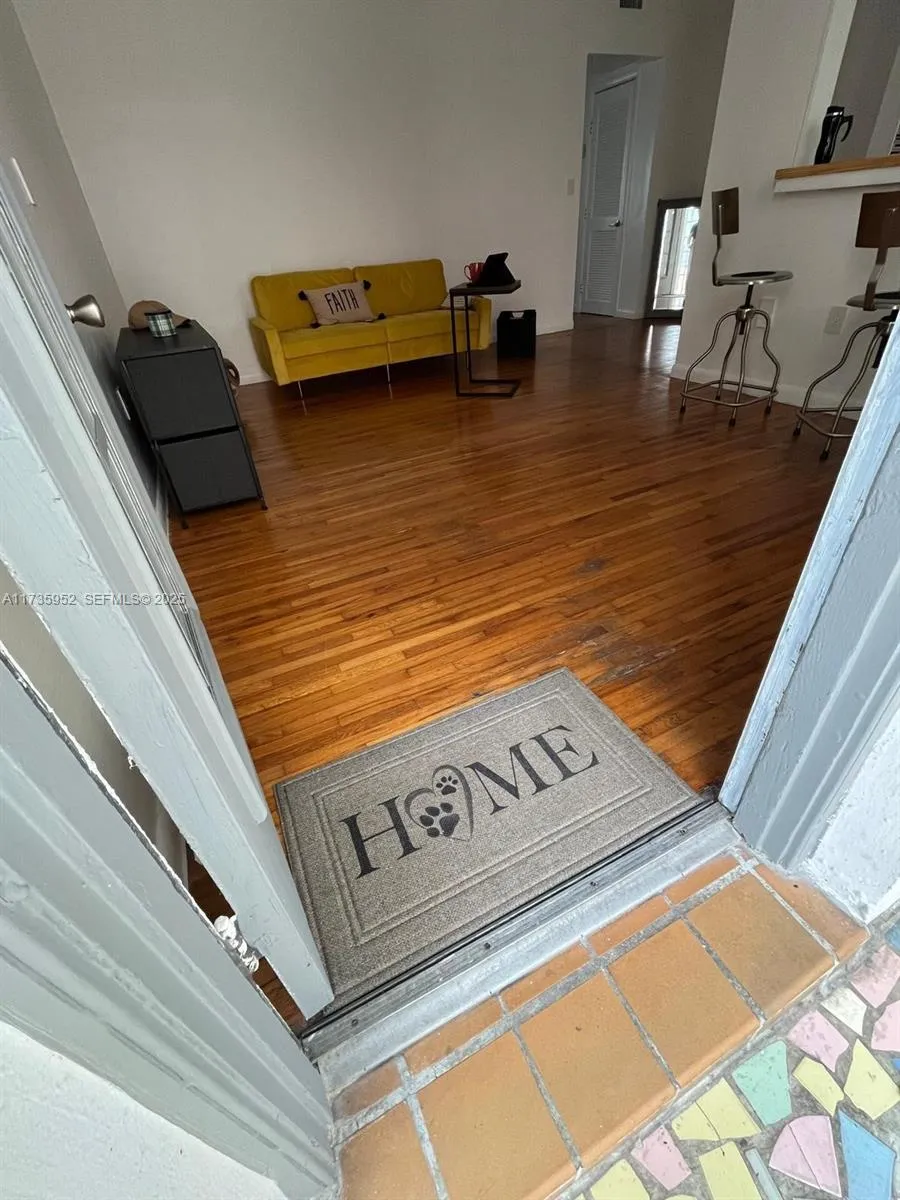 1551 Michigan Ave # 10, Miami Beach FL 33139