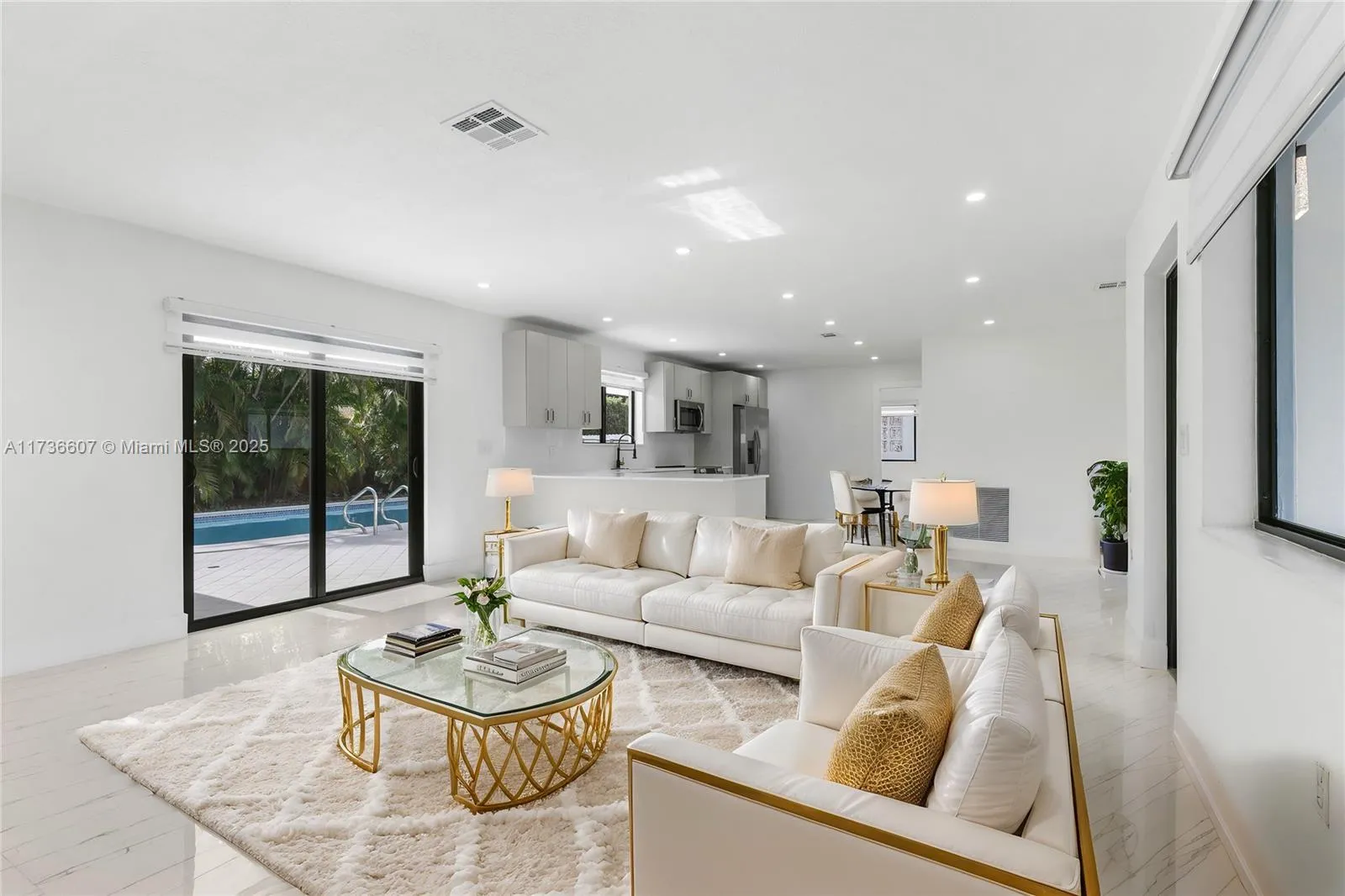 6740 SW 12th St, Pembroke Pines FL 33023