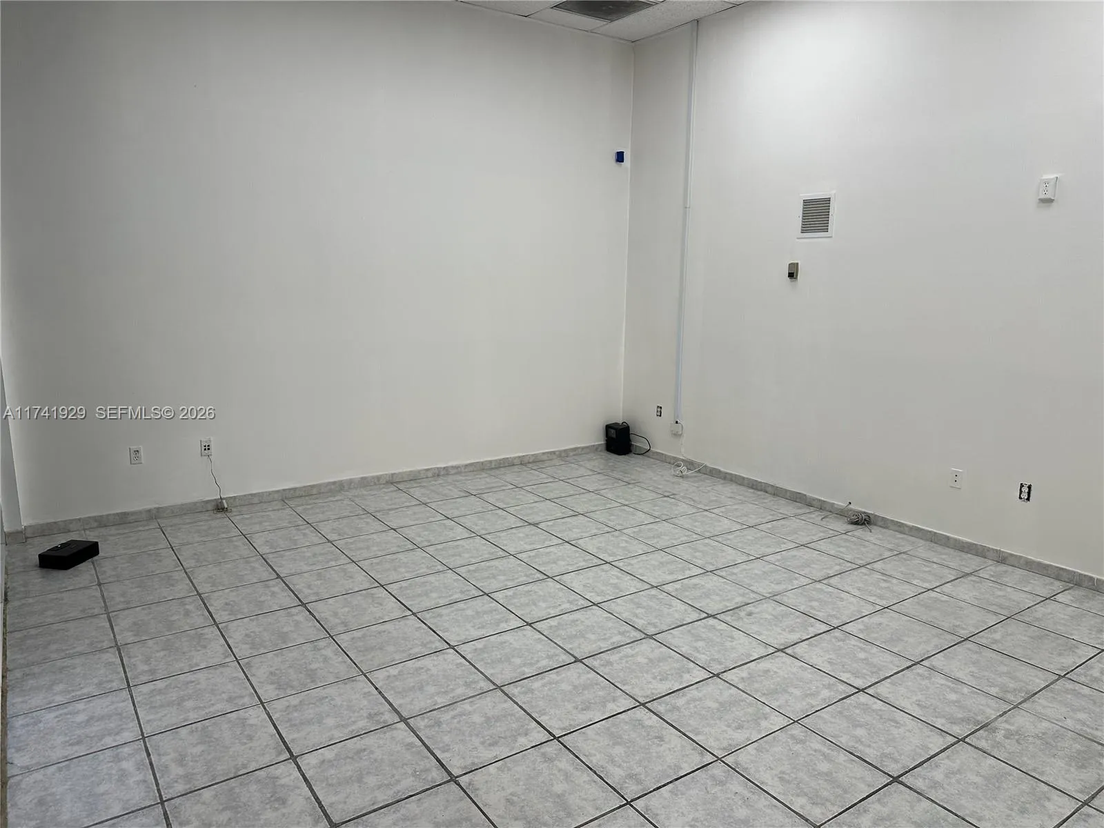 2330 NW 102nd Ave # 4, Doral FL 33172