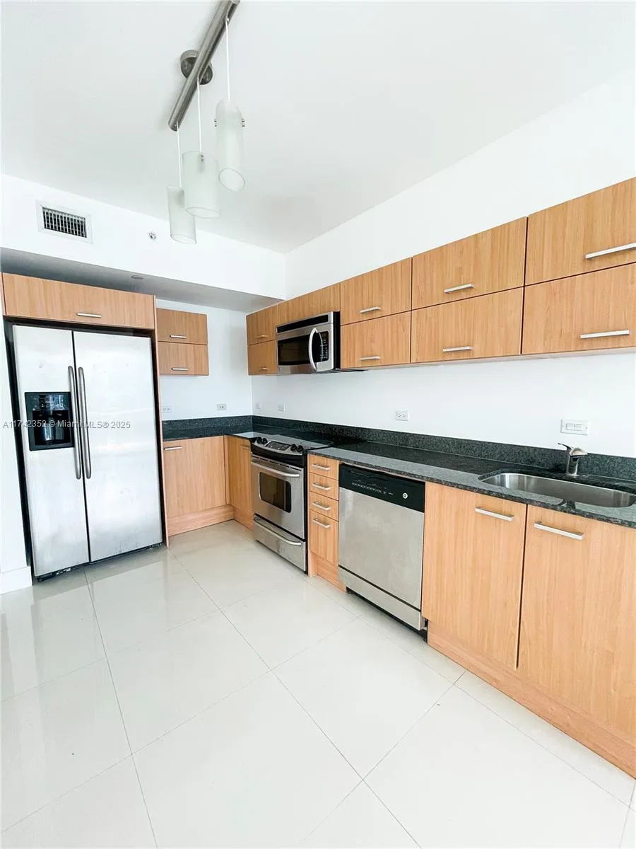 350 S Miami Ave # 2412, Miami FL 33130