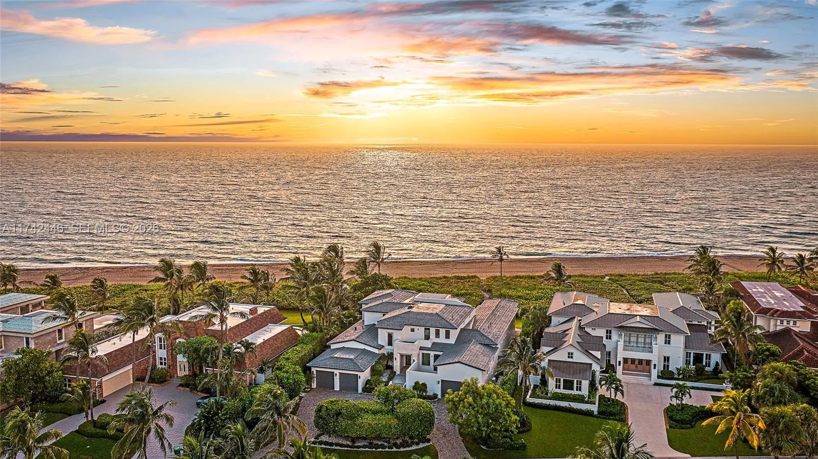 4 bedroom 5 bath for sale at 22 Ocean Dr, Jupiter Inlet Colony FL 33469
