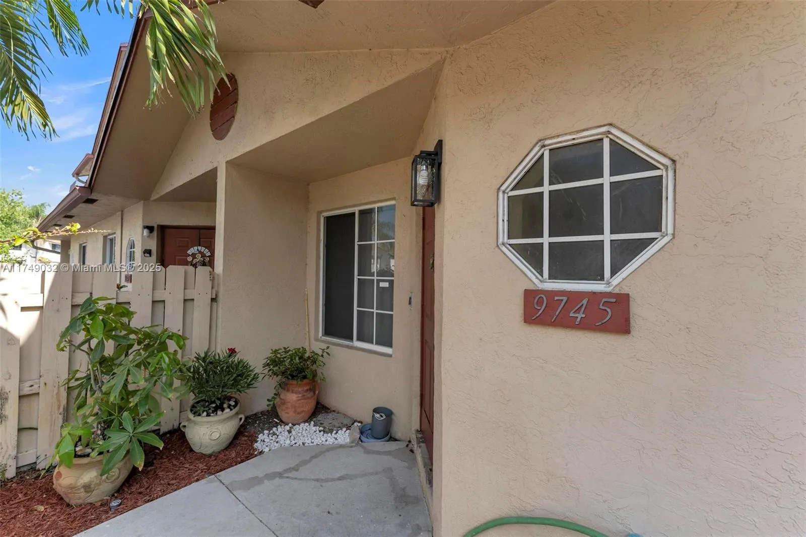 9745 NW 37th St # 9745, Sunrise FL 33351