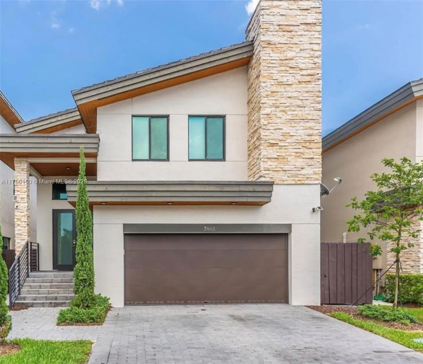 4 bedroom 4 bath for sale at 7661 NW 103rd Ct, Doral FL 33178