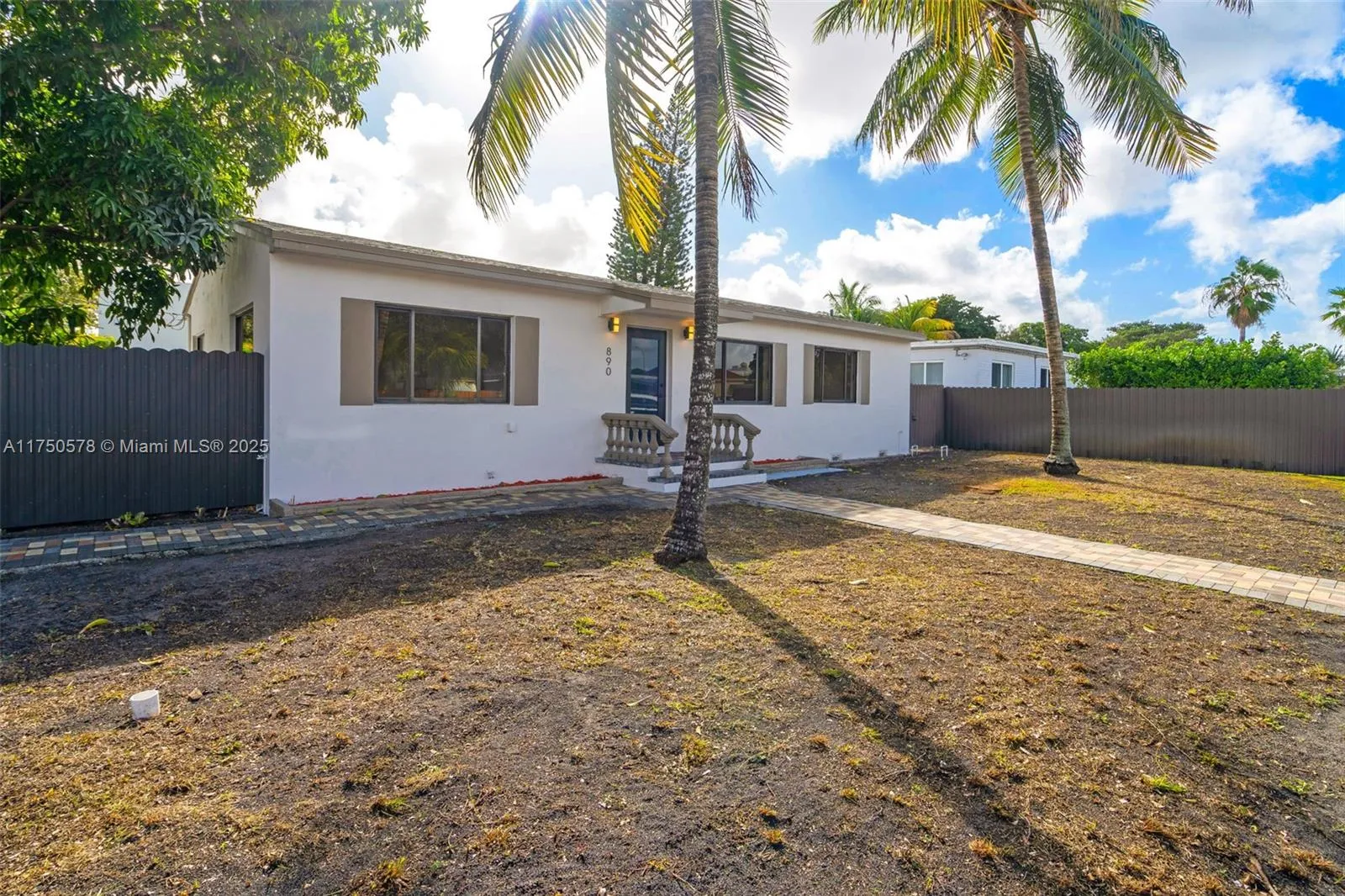 890 E 23rd St, Hialeah FL 33013