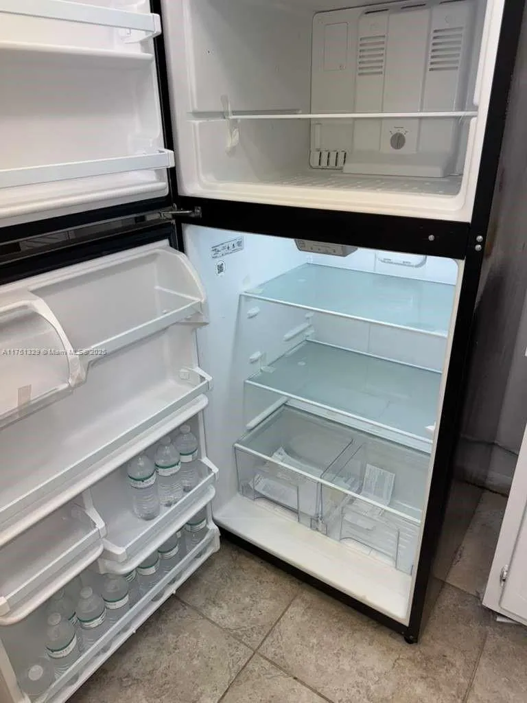 8450 Sunrise Lakes Blvd # 306, Sunrise FL 33322