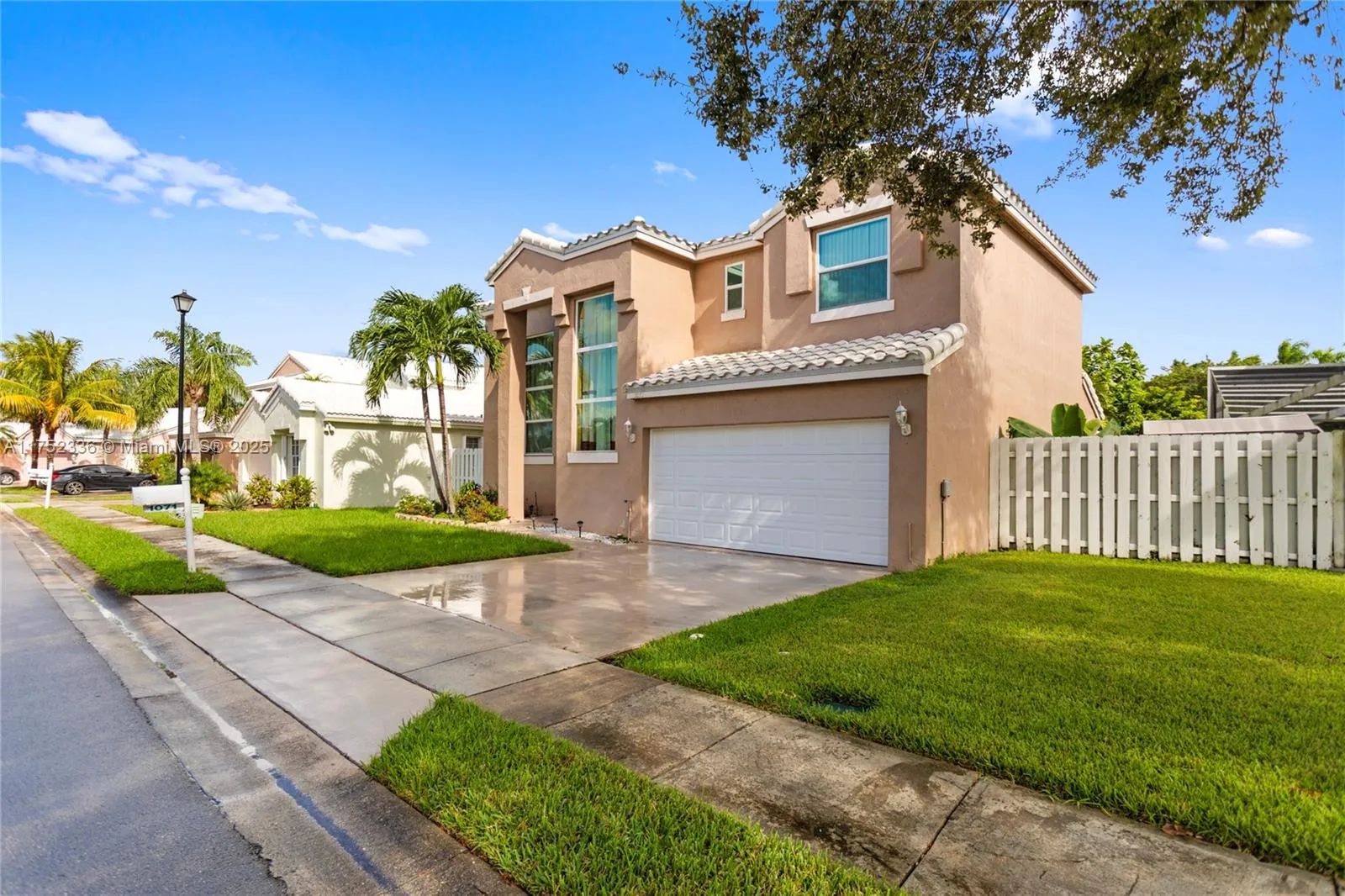 1071 SW 101st Ter, Pembroke Pines FL 33025