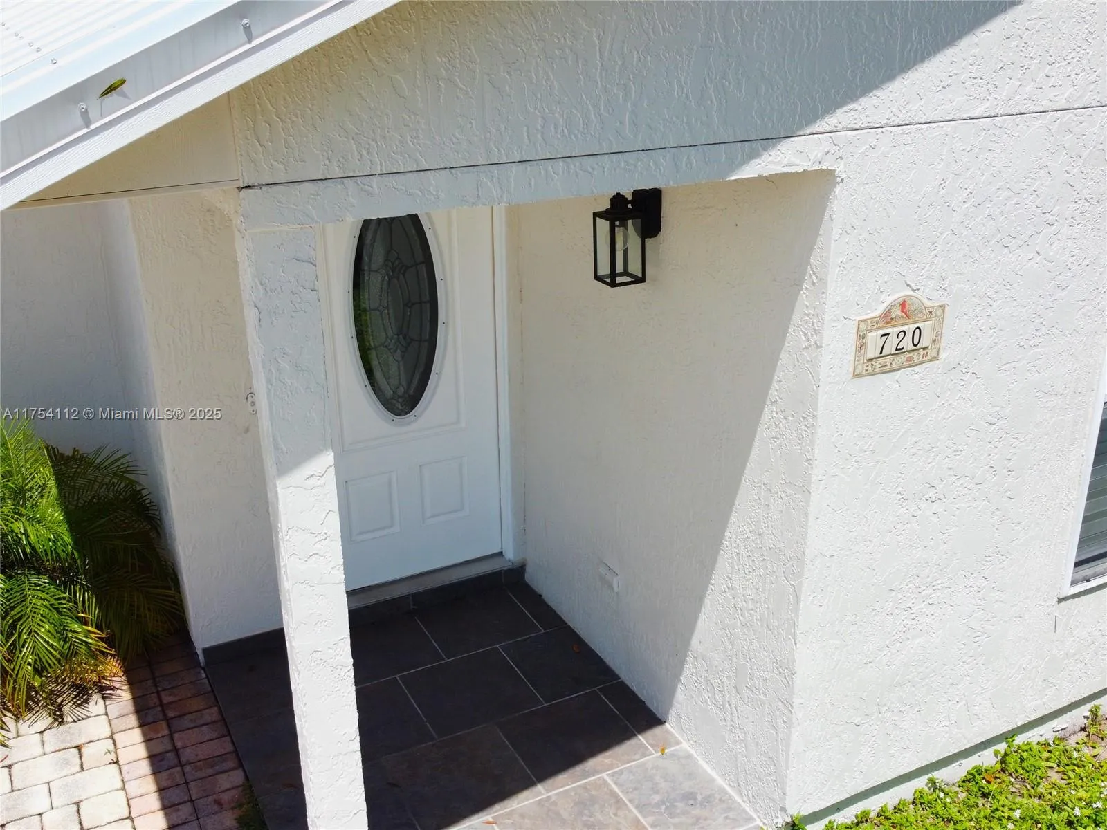 720 2nd Pl SW, Vero Beach FL 32962