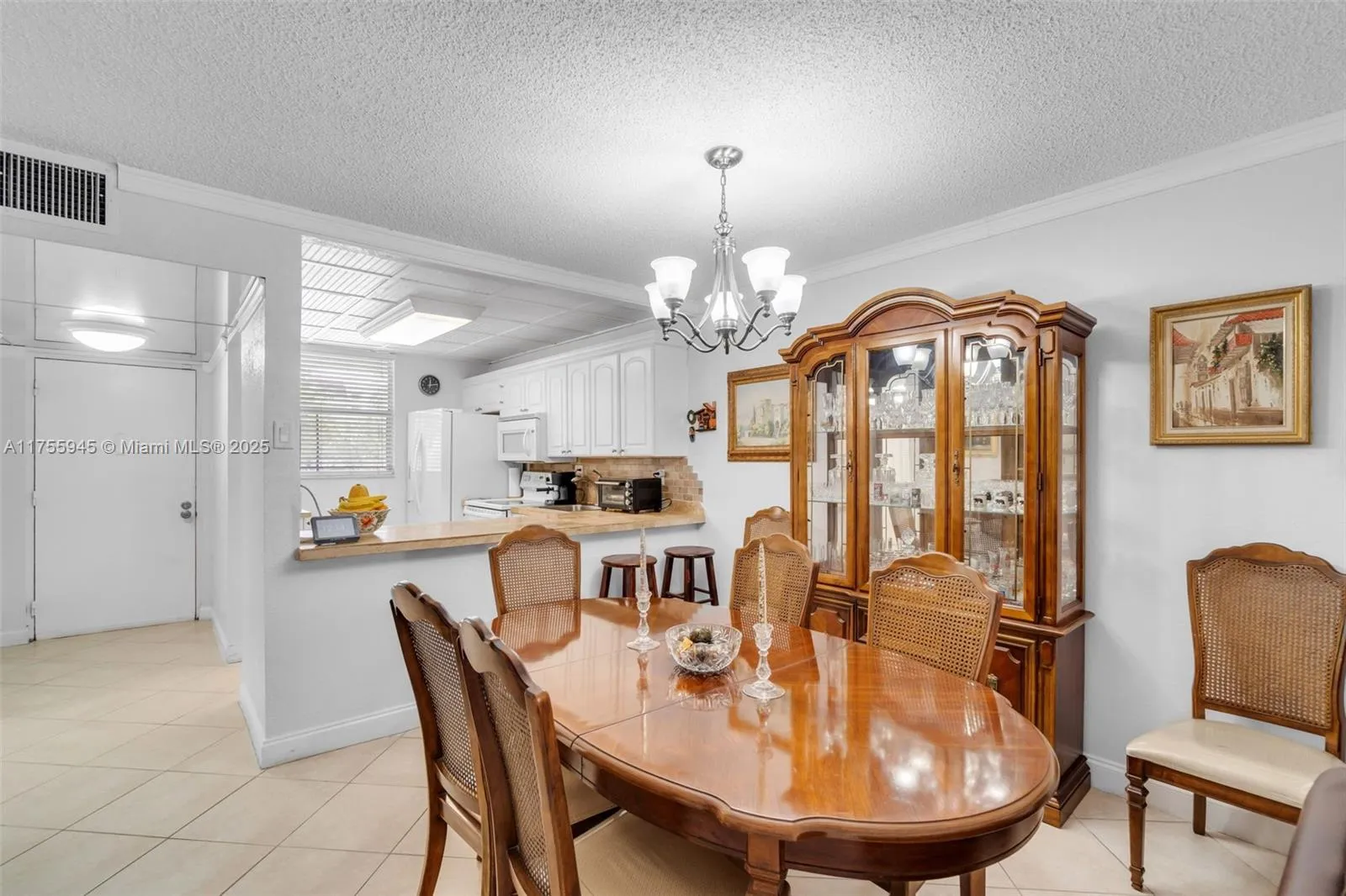 7080 Environ Blvd # 226, Lauderhill FL 33319