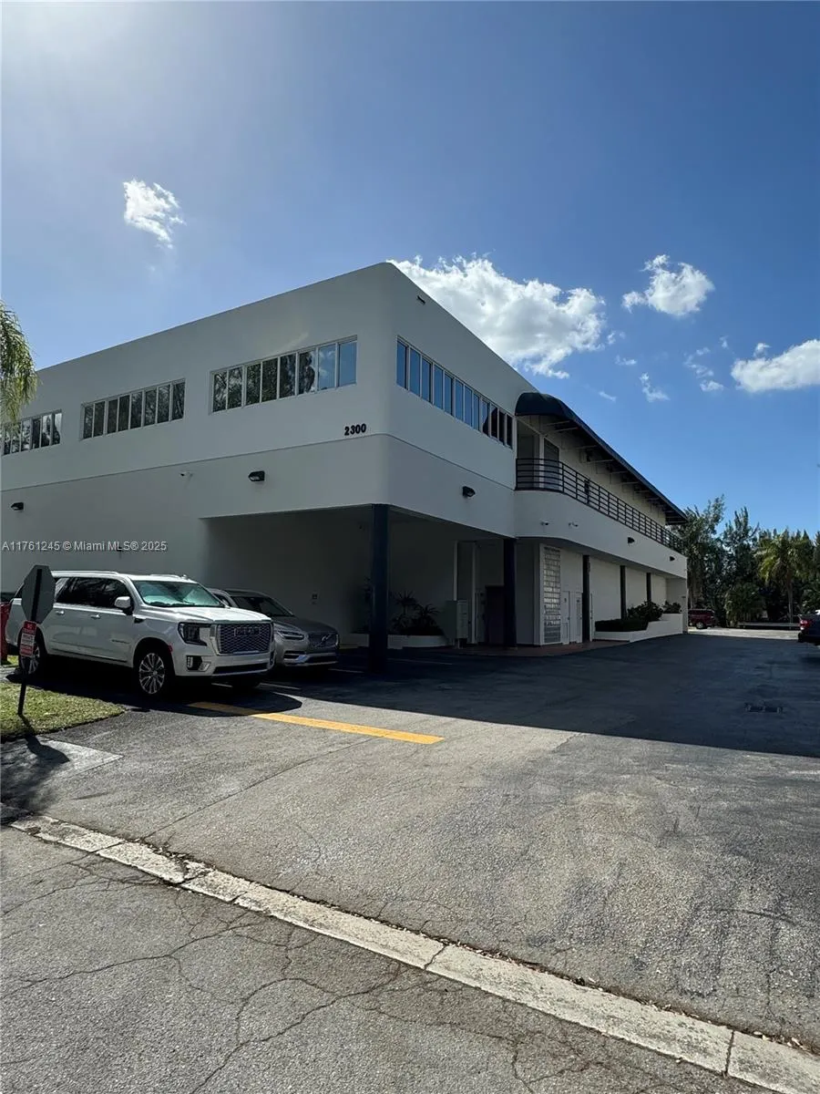 for sale at 2300 NW 94th Ave # 202, Doral FL 33172