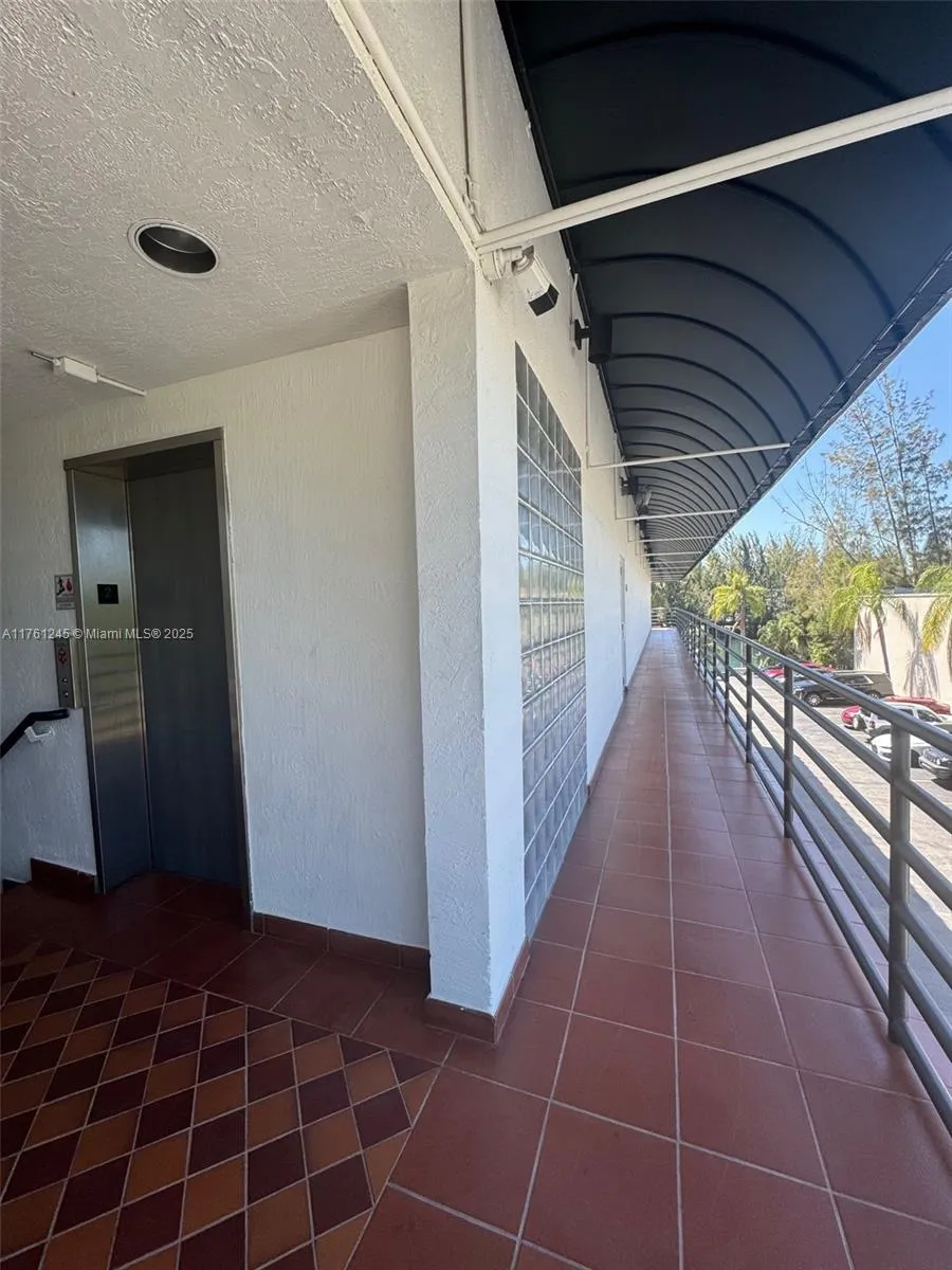 2300 NW 94th Ave # 202, Doral FL 33172