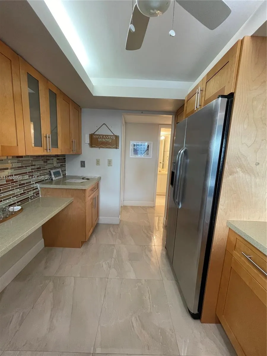 2655 Collins Ave # 1906, Miami Beach FL 33140