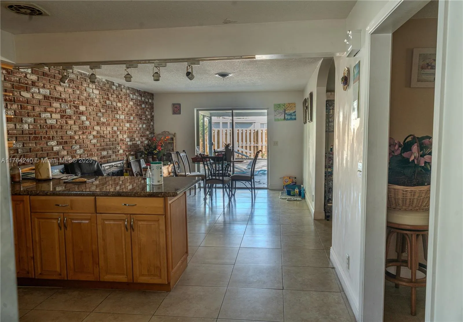 315 SW 12th Ave, Boynton Beach FL 33435