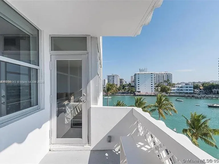 20 Island Ave # 410, Miami Beach FL 33139