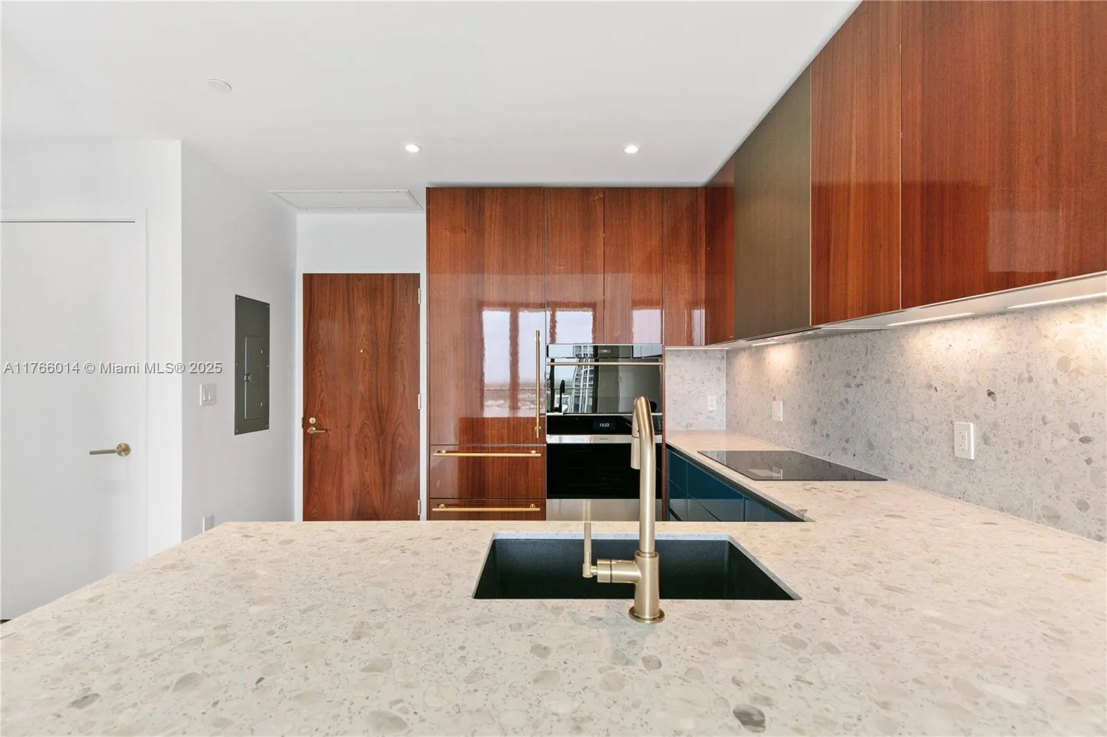 2678 Tigertail Avenue # 1803, Miami FL 33133