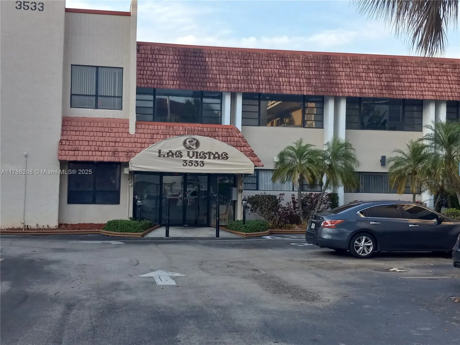 3591 Inverrary Dr # 204, Lauderhill FL 33319