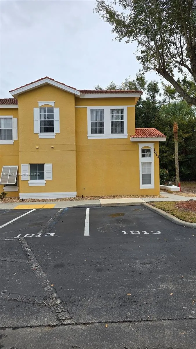 1013 Park Ridge Cir, Kissimmee FL 34746