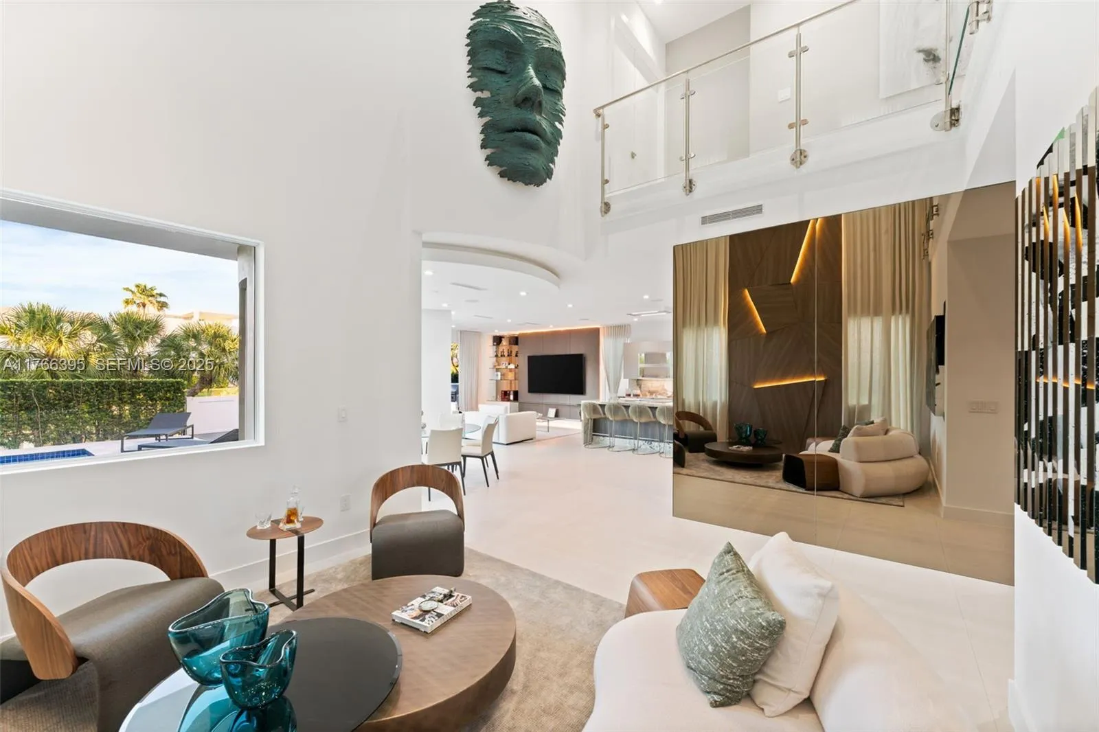 5 bedroom 5 bath for sale at 10561 NW 67th Ter, Doral FL 33178