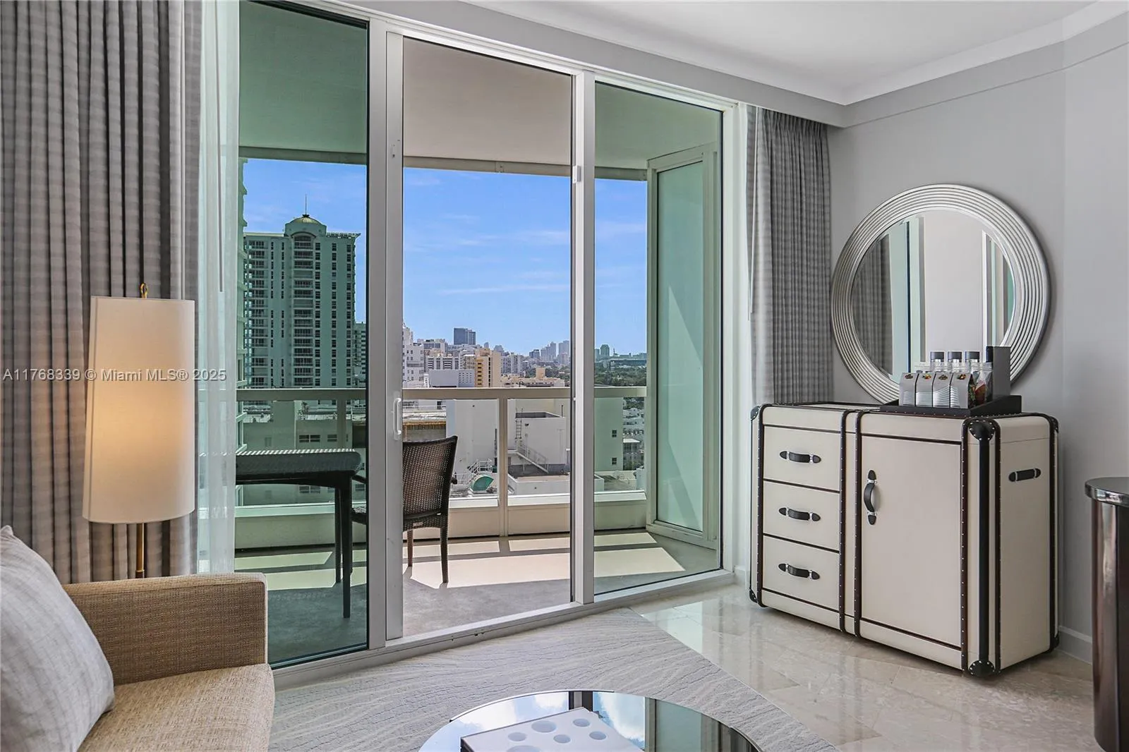 4391 Collins Ave # 1415, Miami Beach FL 33140