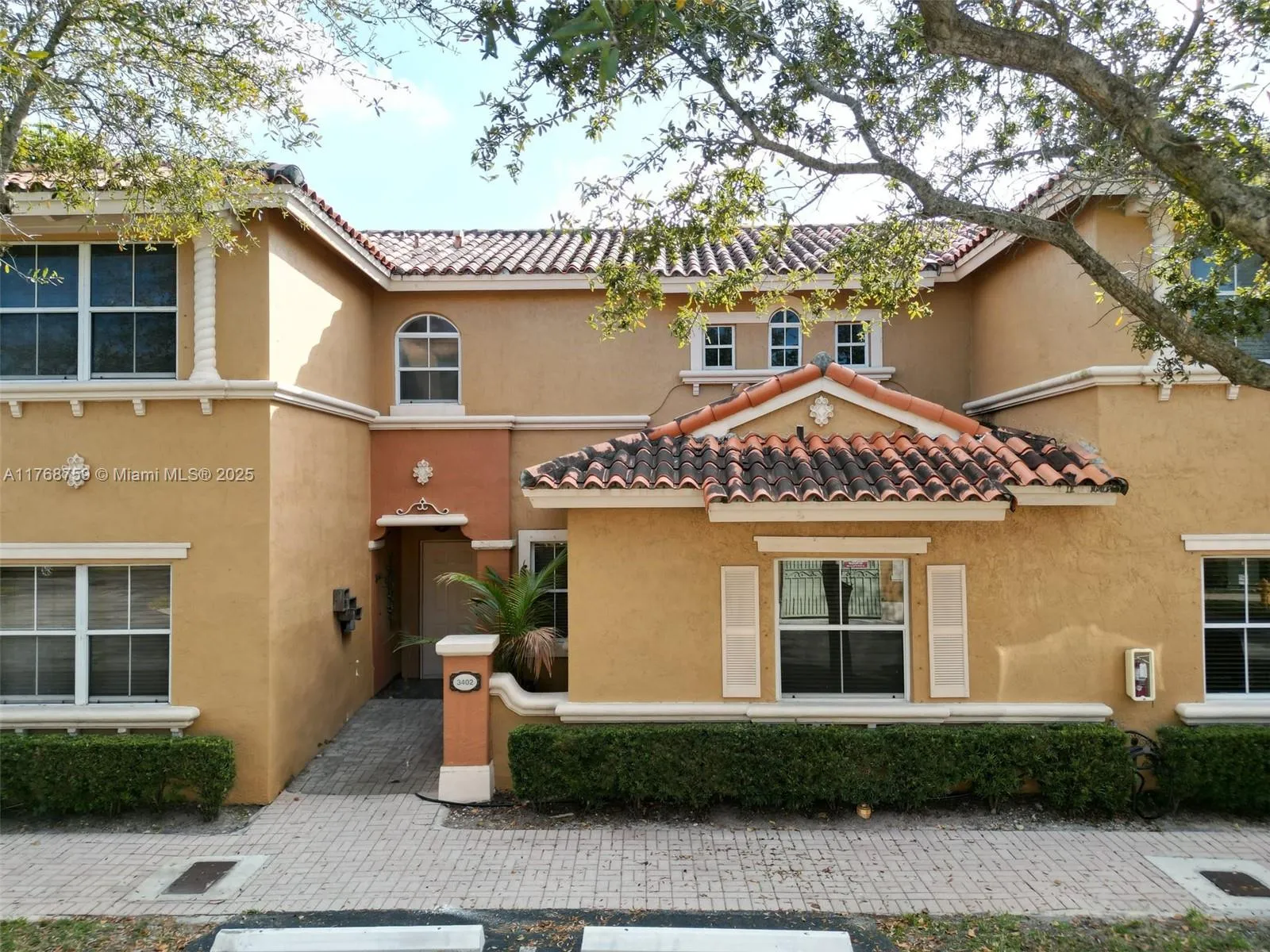 for sale at W 84, Hialeah FL 33016