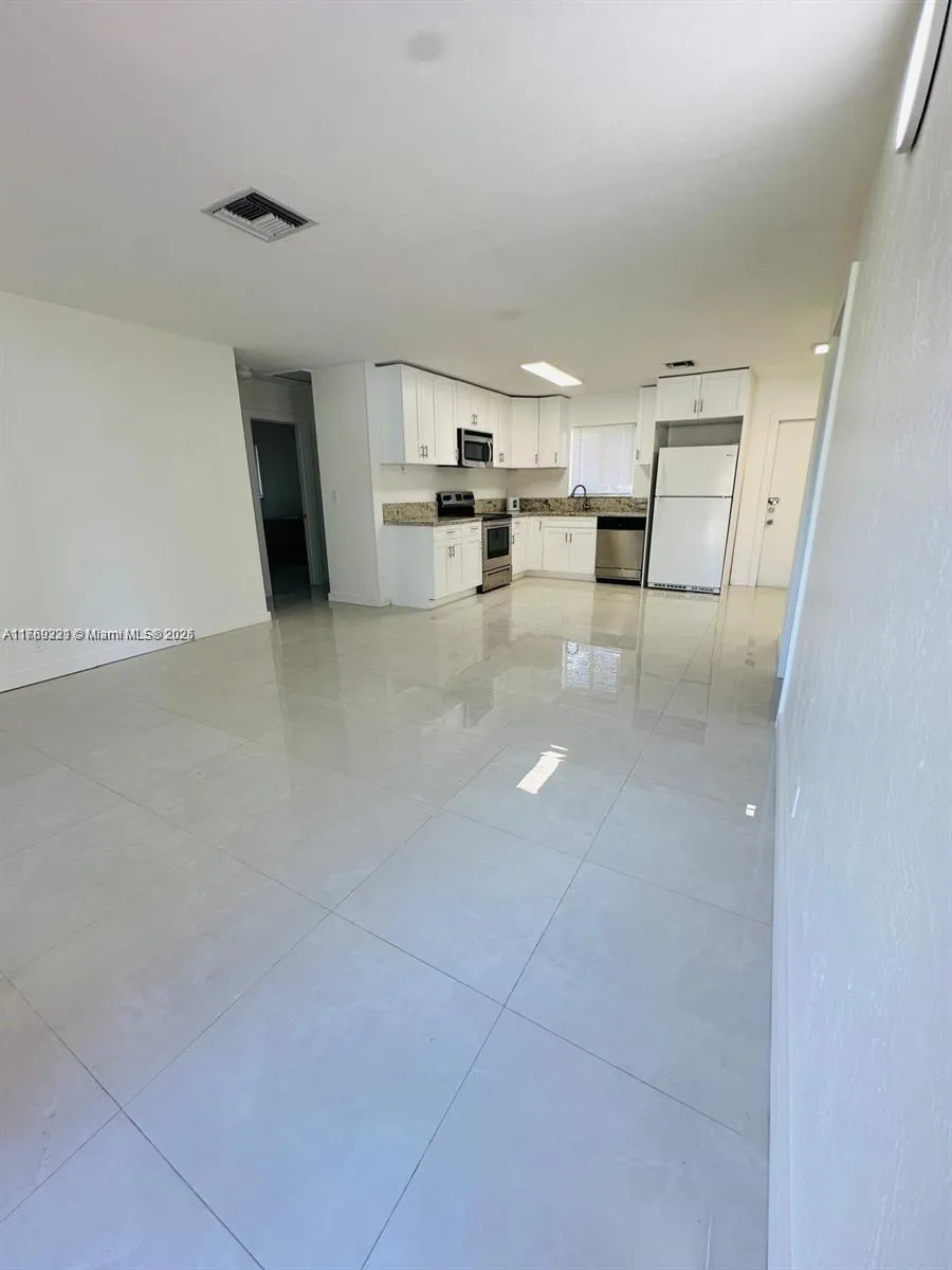 2620 NW 14th Ct, Fort Lauderdale FL 33311