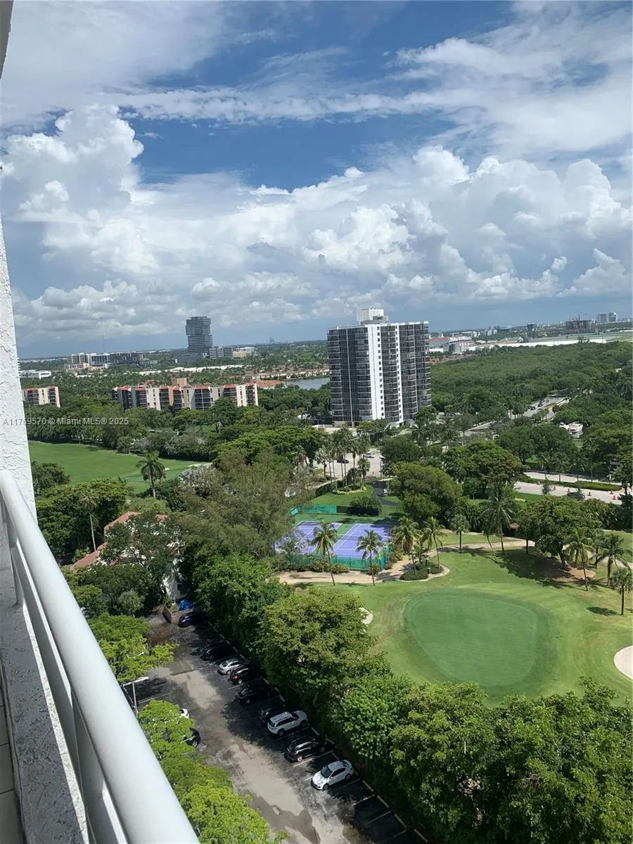 20225 NE 34 CT # 1819, Aventura FL 33180