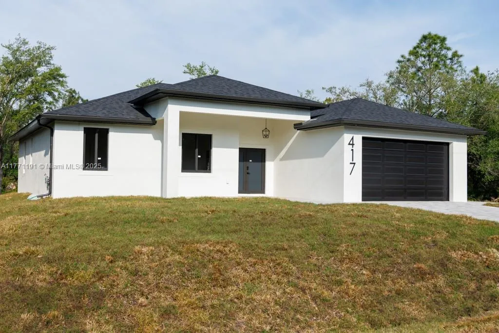 4 bedroom 2 bath for sale at 417 Cleveland Ave, Lehigh Acres FL 33972