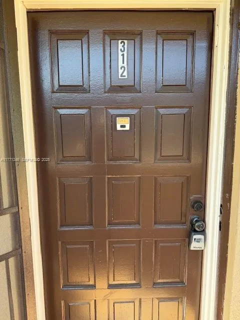 6101 N Falls Circle Dr # 312, Lauderhill FL 33319
