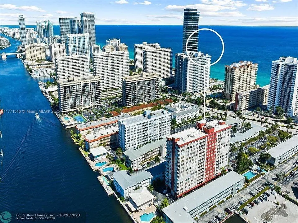 2 bedroom 2 bath for sale at 3161 S Ocean Dr # 708, Hallandale Beach FL 33009