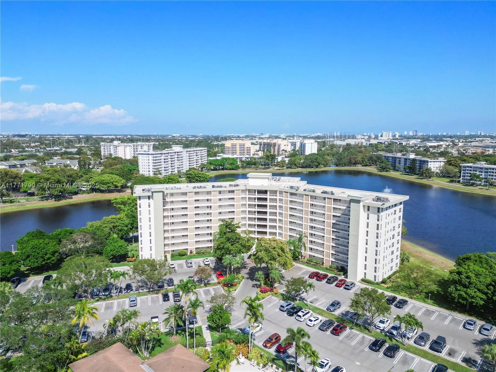 2940 N Course Dr # 712, Pompano Beach FL 33069