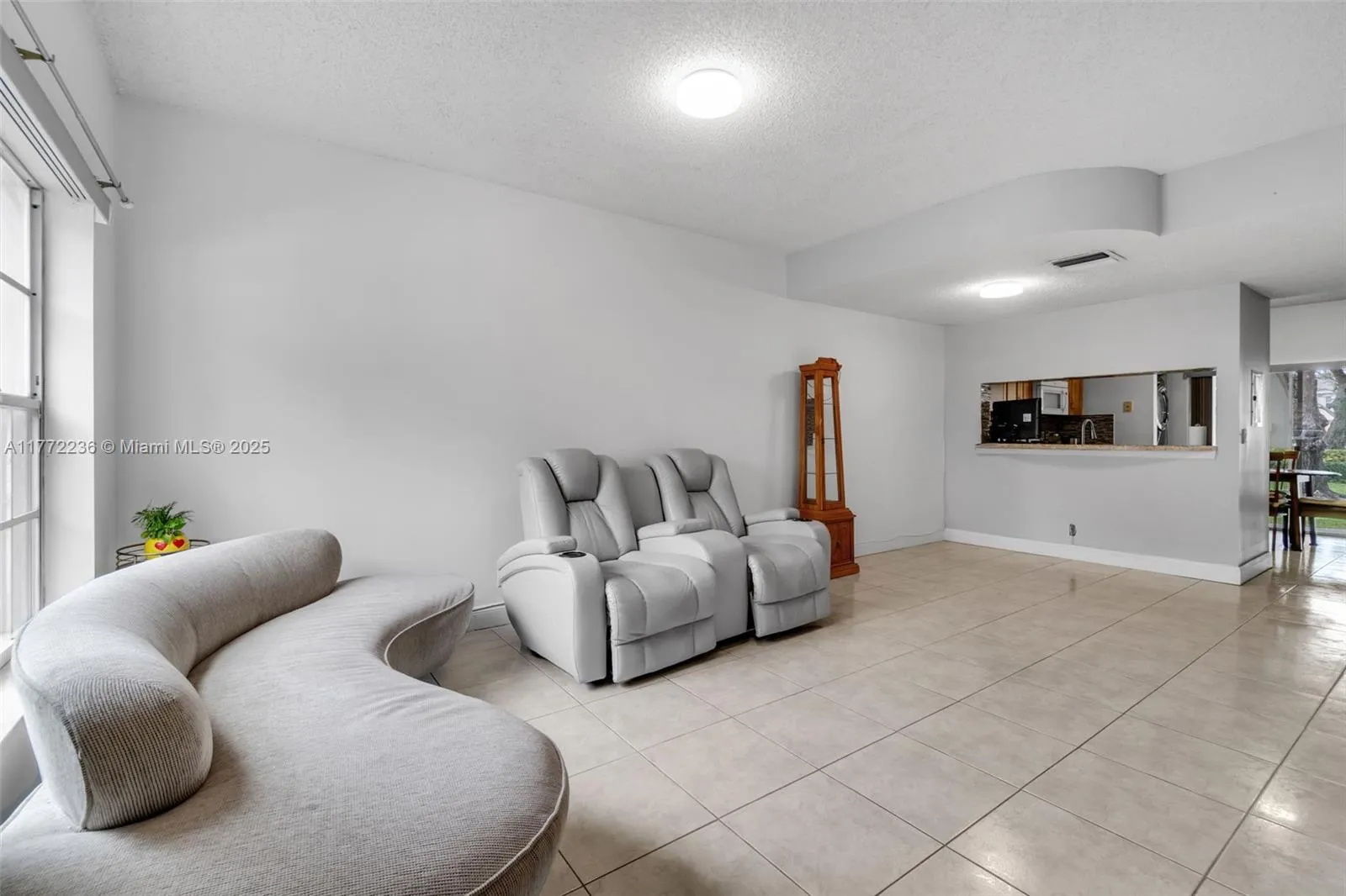 78 Whitehead Cir, Weston FL 33326