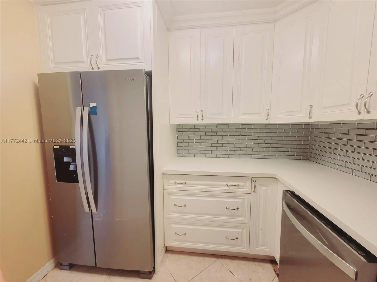 4174 Inverrary Dr # 713, Lauderhill FL 33319