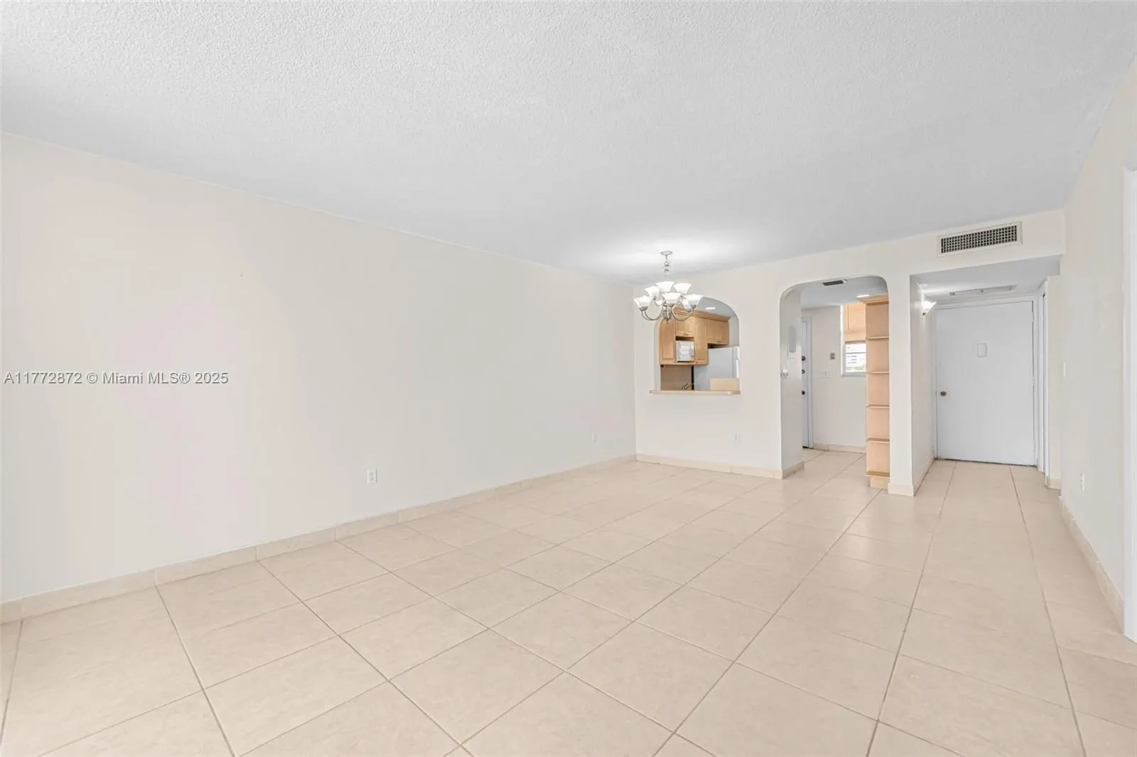 3010 Marcos Dr # R509, Aventura FL 33160