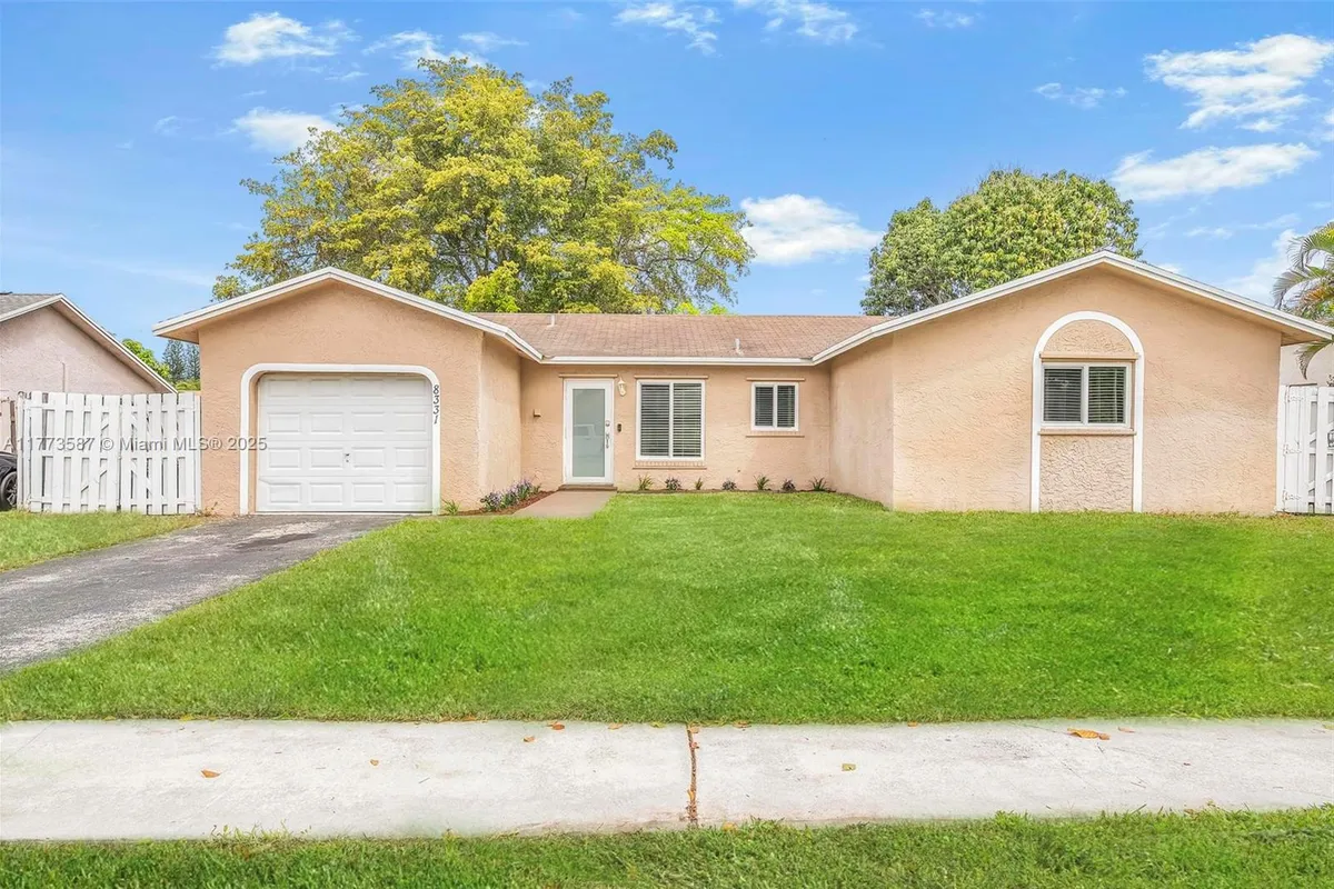 8331 NW 47th Ct, Lauderhill FL 33351