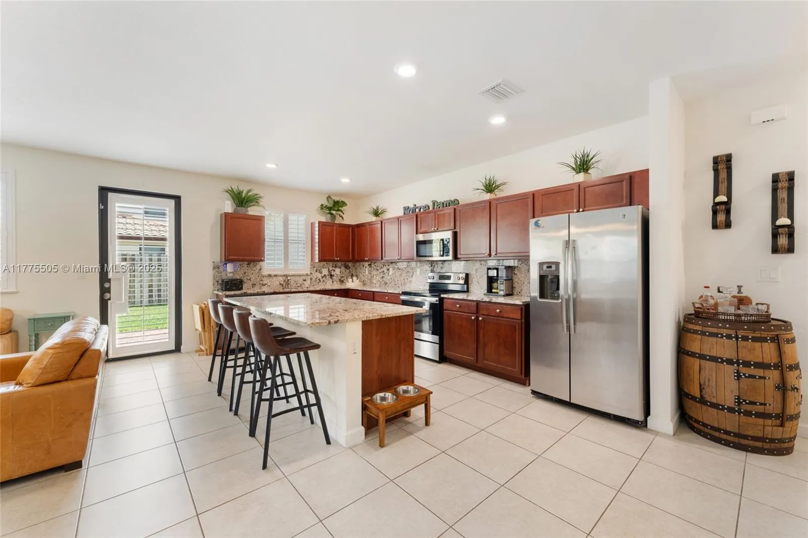 185 SE 34th Place, Homestead FL 33033