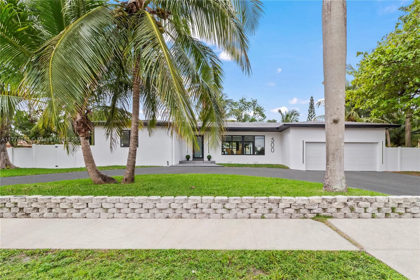 500 NE 6th St, Pompano Beach FL 33060