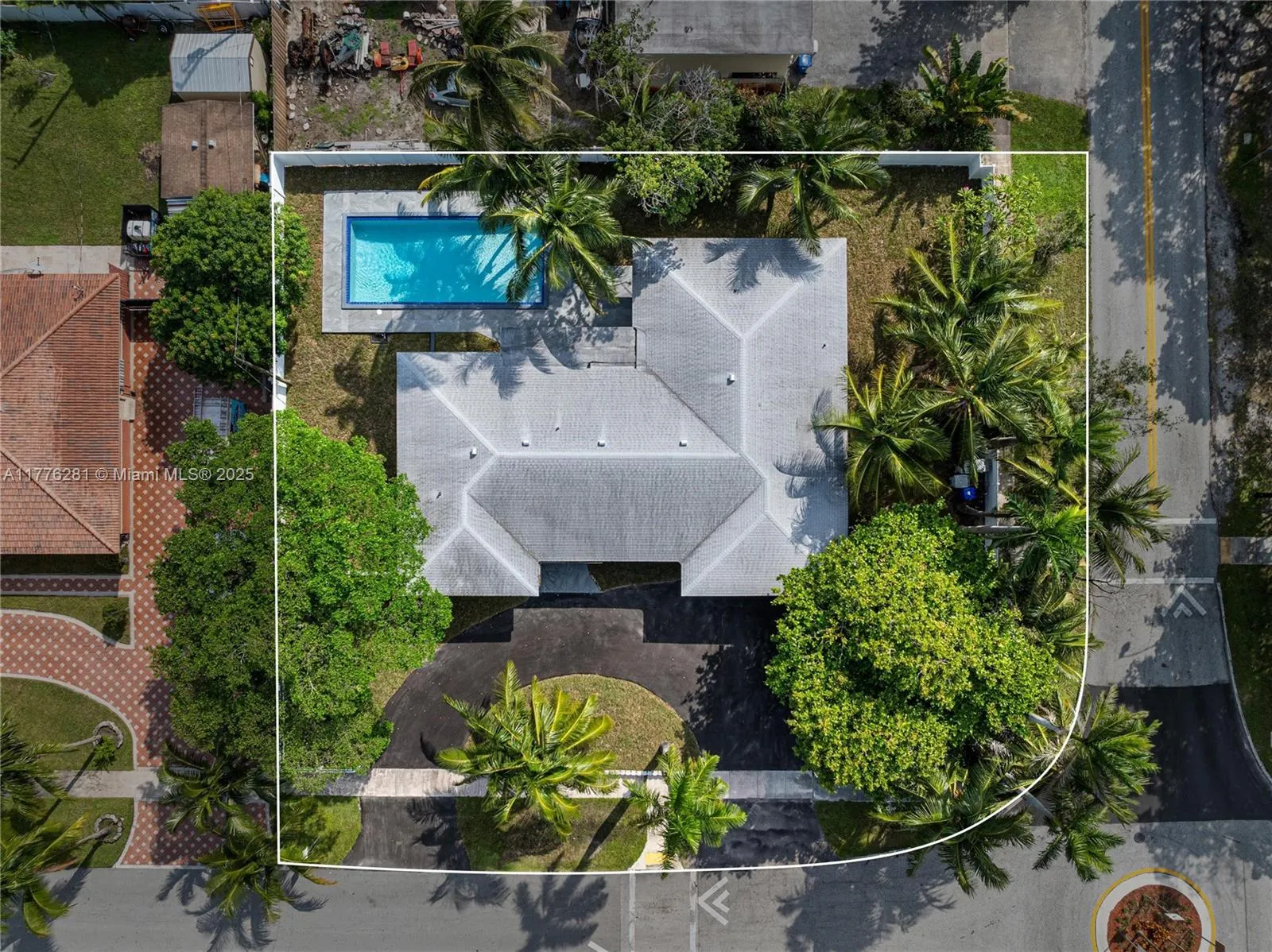 500 NE 6th St, Pompano Beach FL 33060