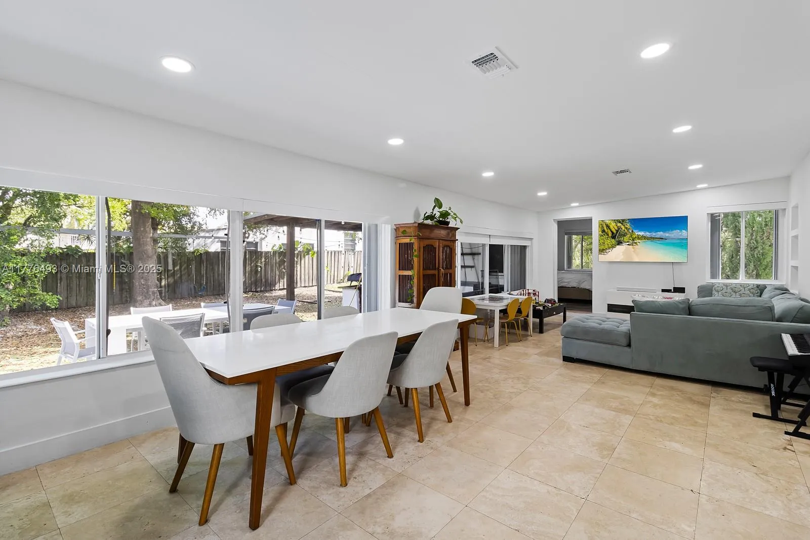 2511 SW 26th Ln, Miami FL 33133