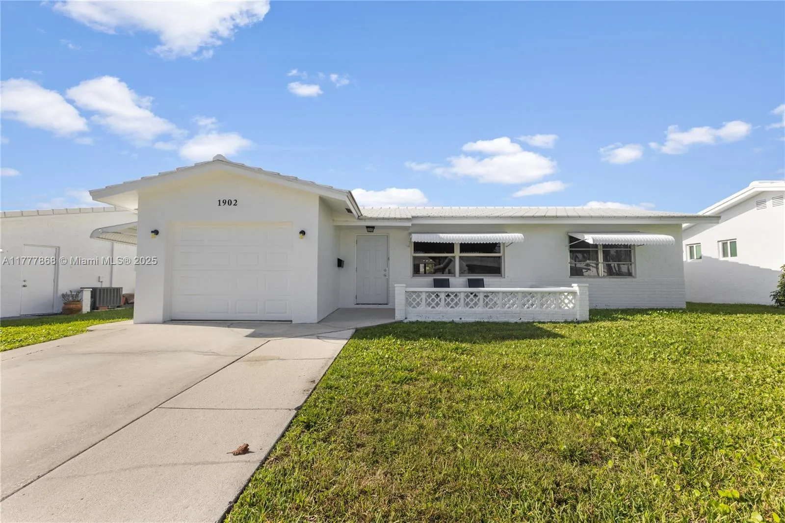 2 bedroom 2 bath for sale at 1902 SW Roma Way, Boynton Beach FL 33426