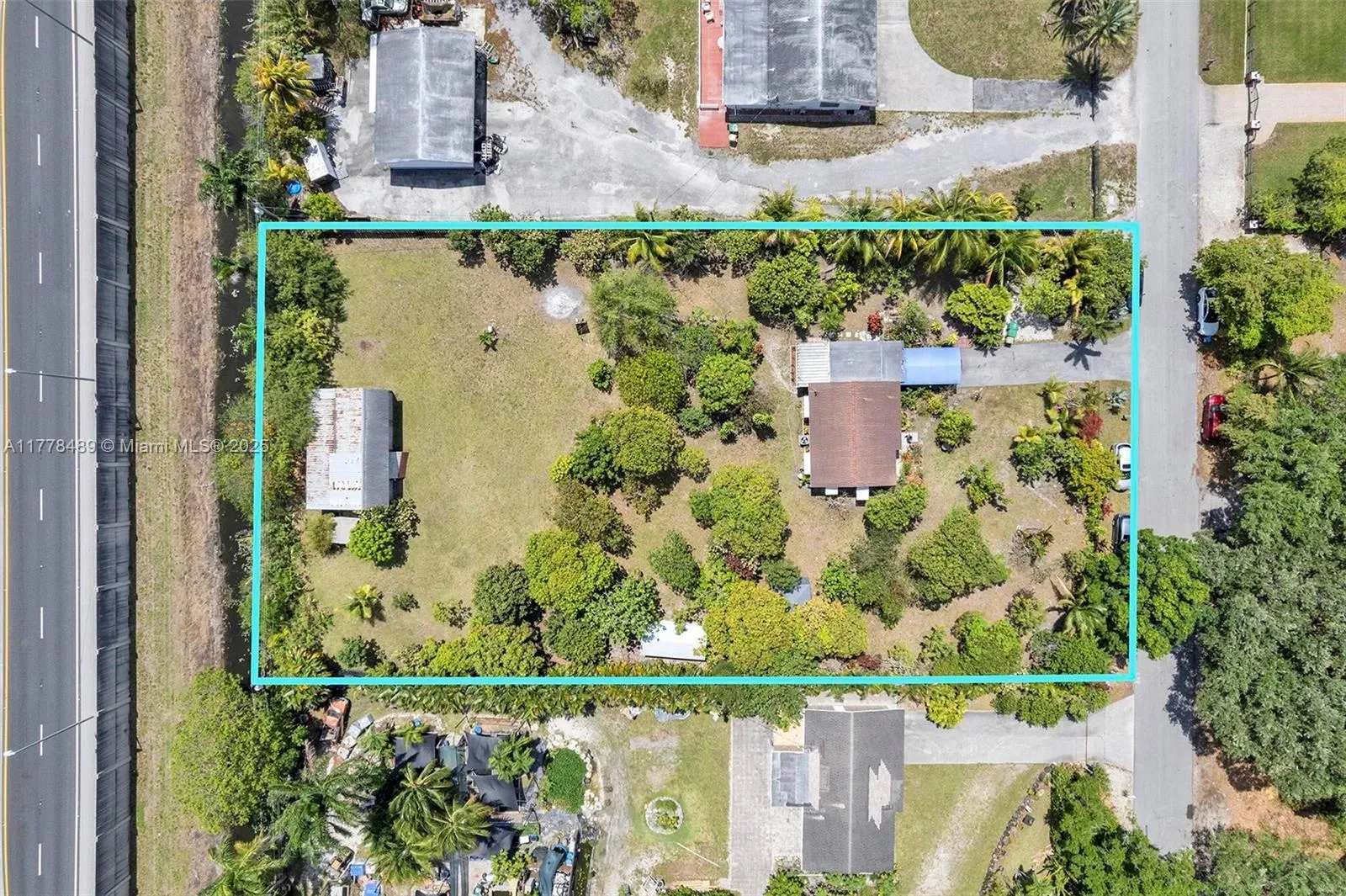 for sale at 3950 SW 53rd Ave, Davie FL 33314