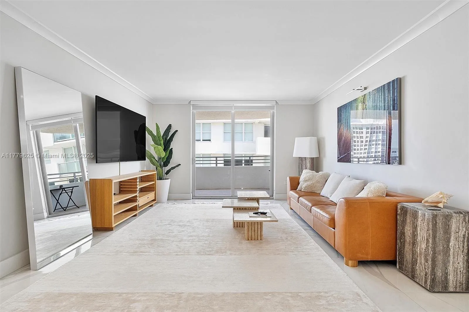 5555 Collins Ave # 16B, Miami Beach FL 33140